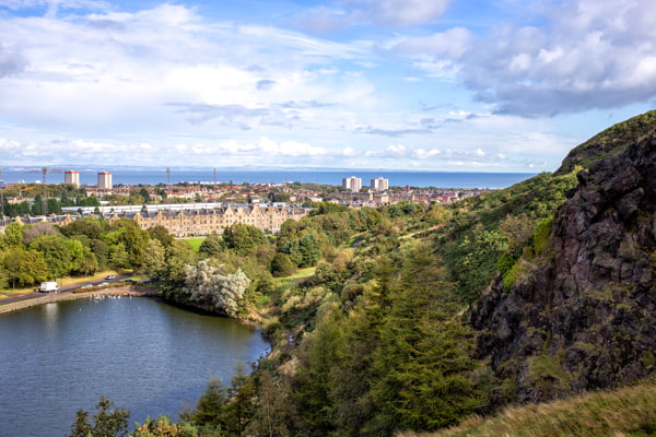 Vistas de la ciudad de Edimburgo en Escocia