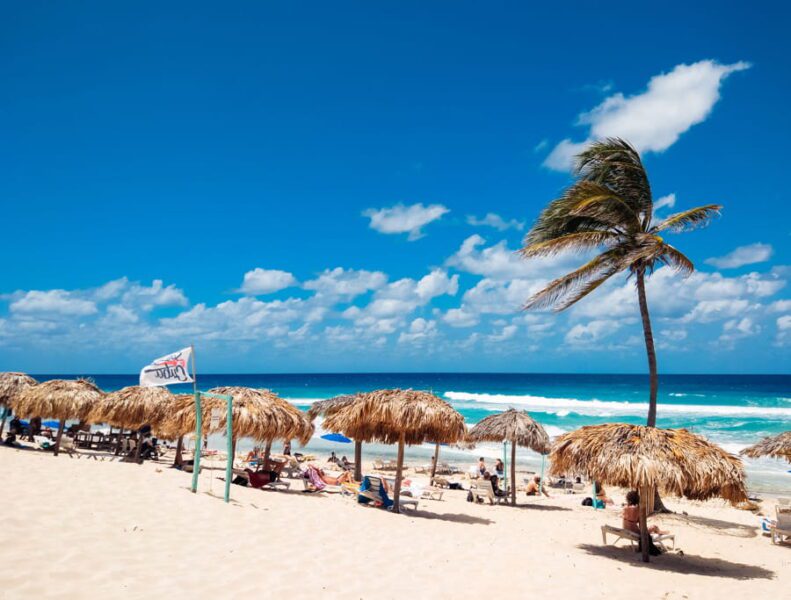 Playa caribeña en Cuba